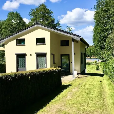 Holiday Home With 1 Bedroom *