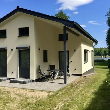 With 1 Bedroom Сasa de vacaciones Neuruppin